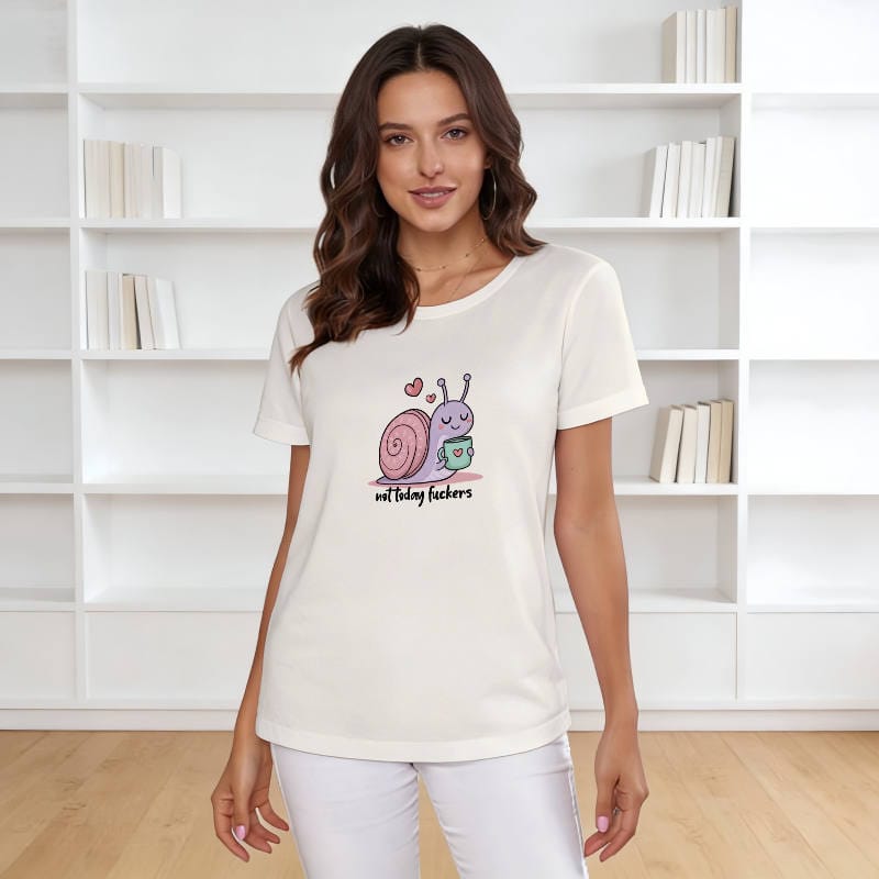 Funny Sarcastic Snail T-Shirt for Women Casual Daily Wear